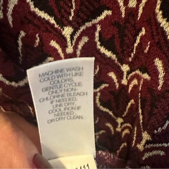 J Jill Ladie’s Ponte burgundy Top long sleeved tunic geometric Size Small - Picture 7 of 11